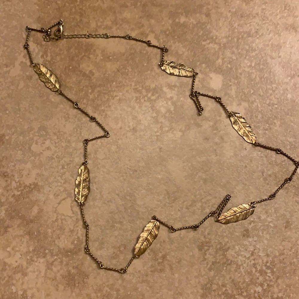 🔴SOLD🔴Gold Leaf Necklace FREE WITH ANY PURCHASE